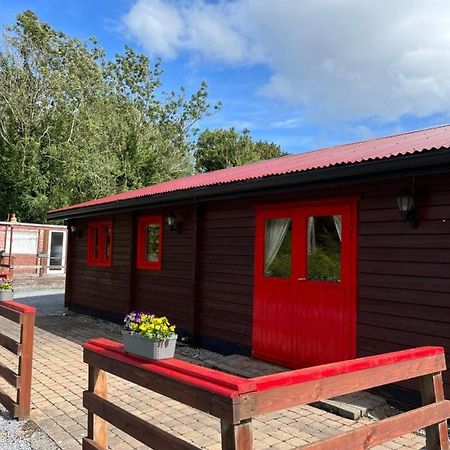 Red Squirrel Lodge Galway Exterior photo